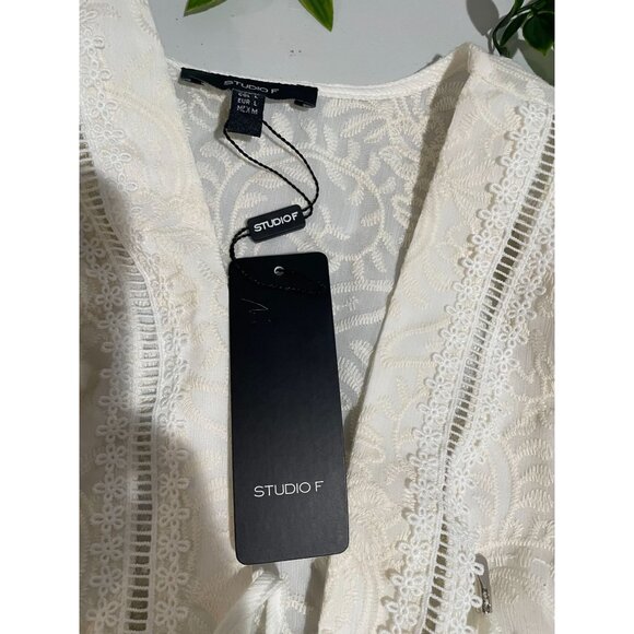 Studio F Ivory Lace Long Sleeve Tie Front Blouse With Embroidered Details Size M - Picture 5 of 16